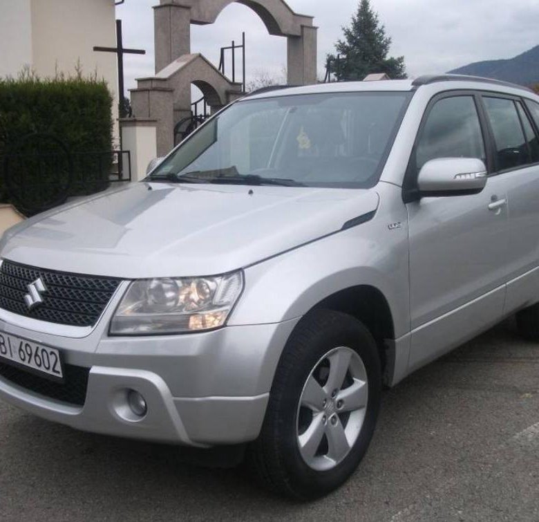 Передний suzuki grand vitara