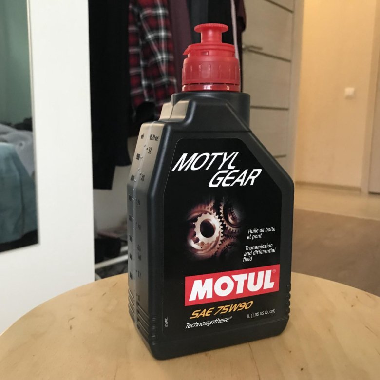 Мотюль 75w90. Motul Gear 75w90. Мотюль SAE 75w90. Motul Gear SAE 75w-90. SAE 75w-90.