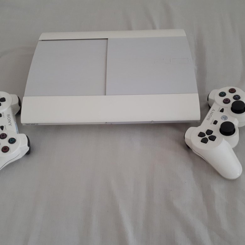 Белая пс3. PLAYSTATION 3 super Slim белая. PLAYSTATION 3 Slim White. Ps3 Slim белая. Сони плейстейшн 3 белая.