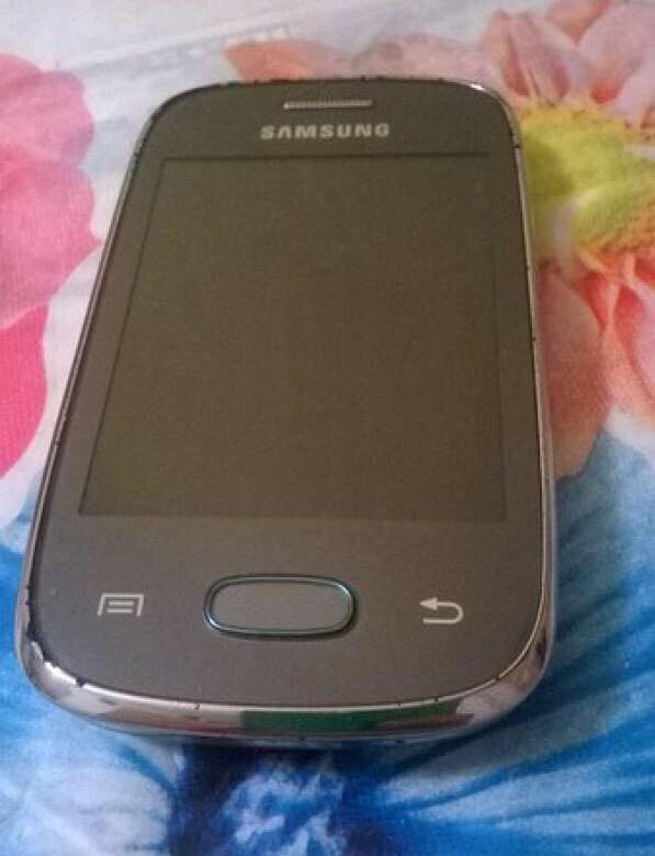 Samsung gt 6112. Samsung нет сети. самый плохой самсунг. белый маленький самсунг самсунг сенсорный. плохие самсунги.