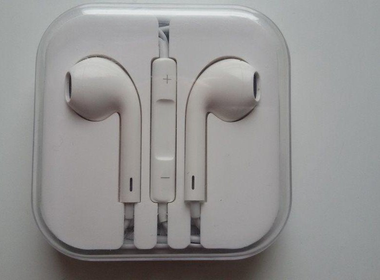 Наушники apple последняя модель 2023. Наушники Apple Earpods with Lightning Connector (mmtn2zm/a). Наушники для айфона 7+. Вакакутые наушники для айфона оригинал дэ. Купить наушники для айфона.