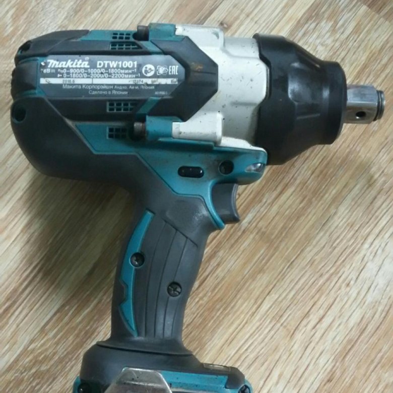 Makita dtw700z. Makita dtw1001. Гайковерт Макита DTW 700. Макита гайковерт 3070. Гайковёрт аккумуляторный Макита 1001.