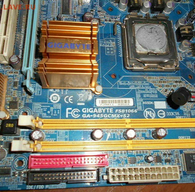 Gigabyte 945gcmx s2. Gigabyte fsb1066 ga-945gcmx-s2. Материнская плата Gigabyte ga-945gcmx-s2. Материнская плата Gigabyte fsb1066 ga-945gcmx-s2. Gigabyte ga-945gcmx-s2 системный блок