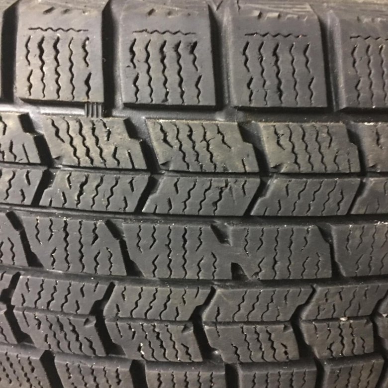 Авито резина липучка. Dunlop липучка 195/65 r15. Зимняя резина Данлоп липучка. Данлоп липучка 15. Данлоп шины зимние липучка 15.