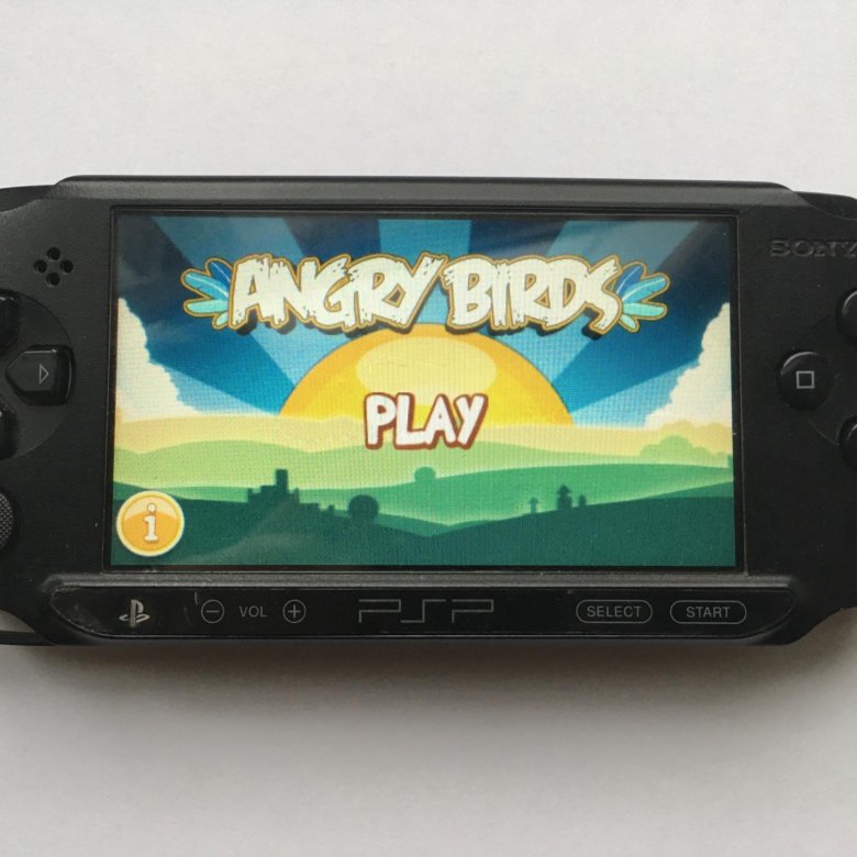 Psp street. ПСП стрит. PSP Street кассеты. Игровая приставка PSP Street 32 GB Black в коробке. PSP матовая.