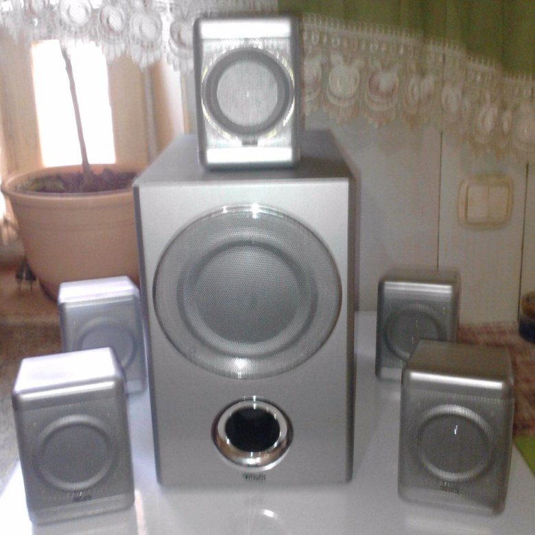 Буфер 5.1. Акустика vitek 5.1. акустическая система 5.1 vitek vt-4024. dvd bbk 5.1.