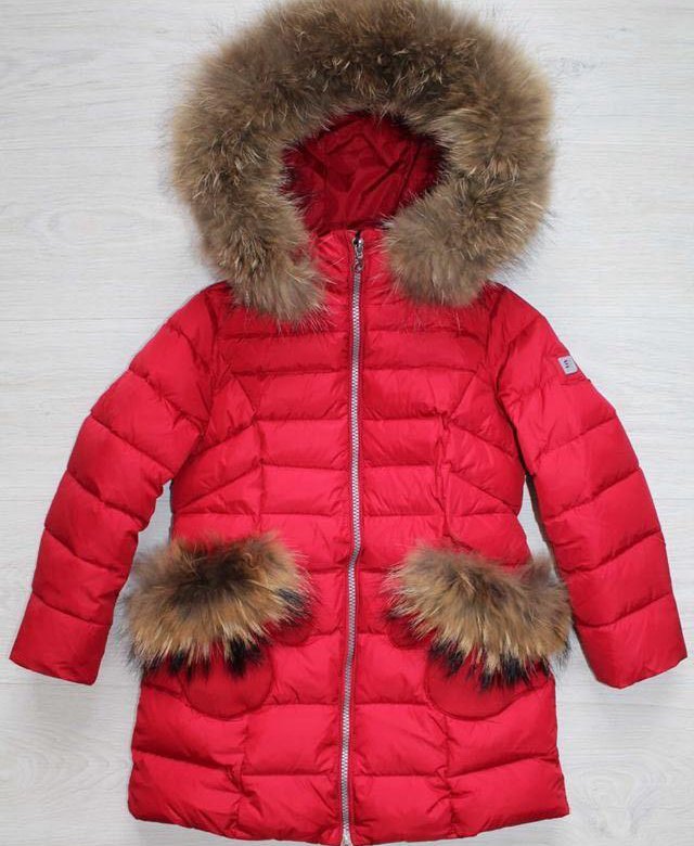 Зимние куртки с мехом для девочек