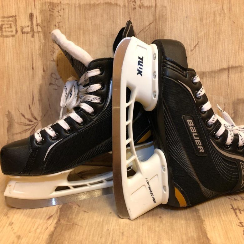 Коньки найк Bauer Supreme Pro