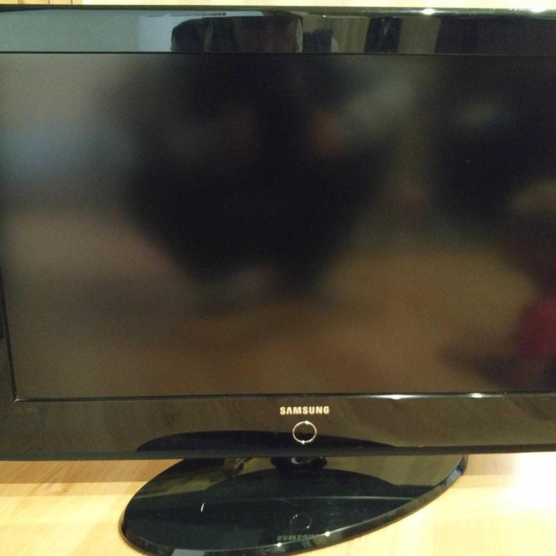Самсунг 81. Телевизор самсунг 81 см. Телевизор самсунг ЖК 81. Телевизор самсунг корпус цвета золота 81 см.. Samsung 32 2010 года.