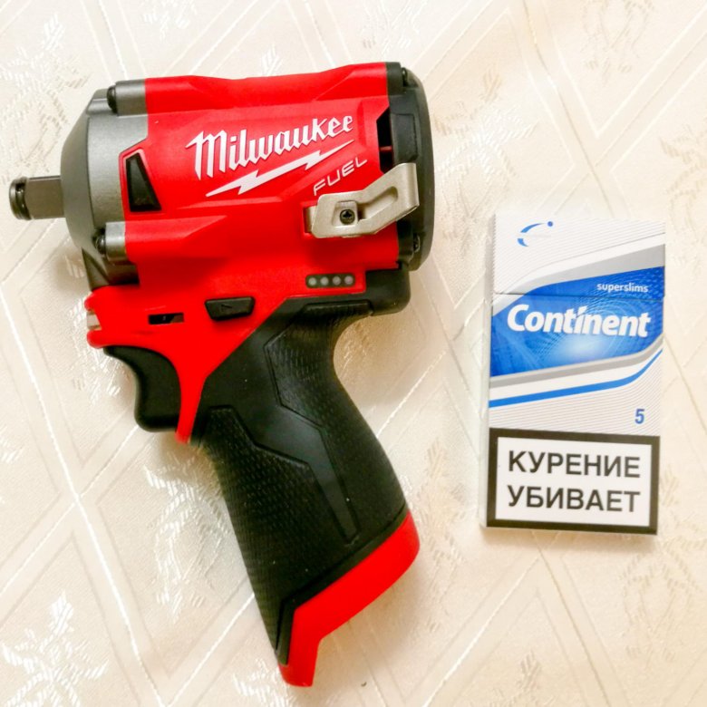 Гайковерт milwaukee m12. Milwaukee 2555-20. Milwaukee гайковёрт 7/16". Гайковерт Milwaukee m18 390 HM.