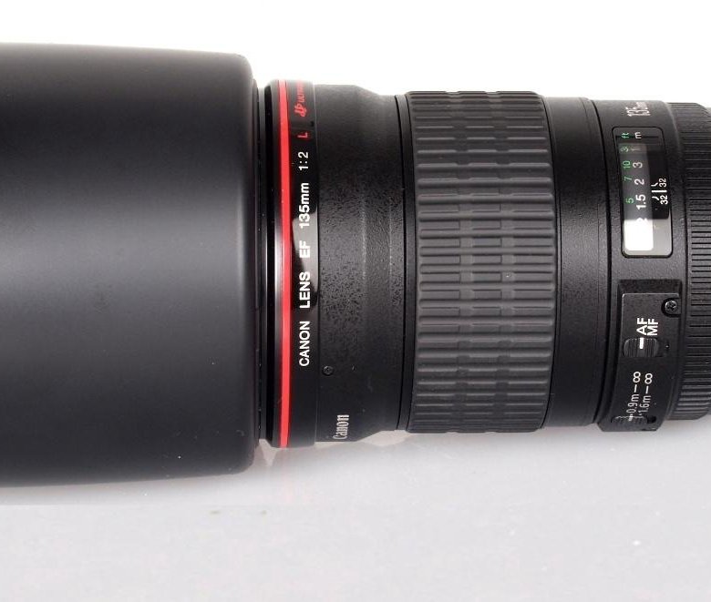 Кэнон 135 мм. Canon 135mm 2. Объектив canon 135. Canon 135 l. Canon 135 l.