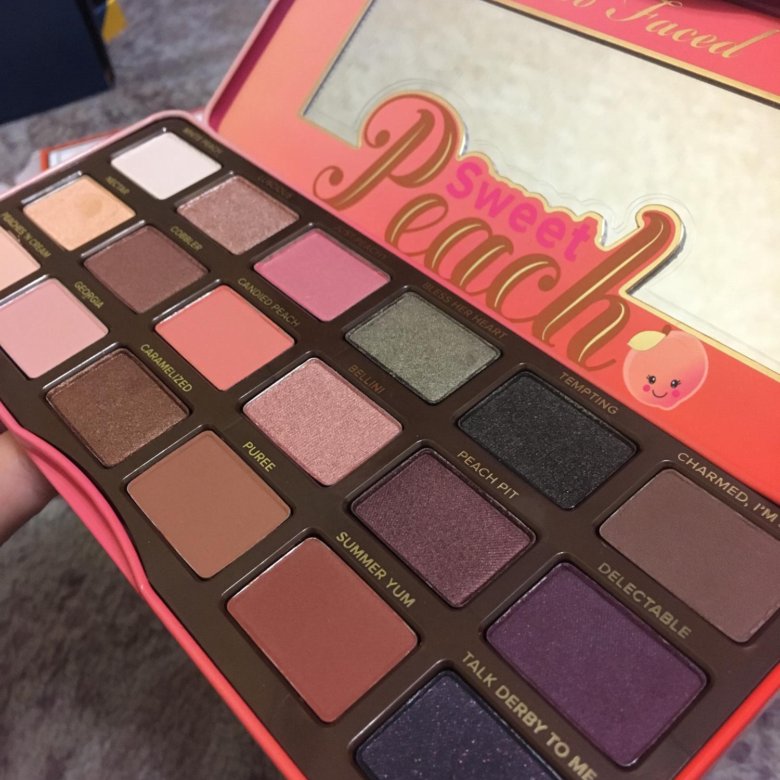 Палетка too faced sweet peach свотчи. Палетка peach too faced. Тени too faced peach. Too faced femme palette. Too faced peaches.