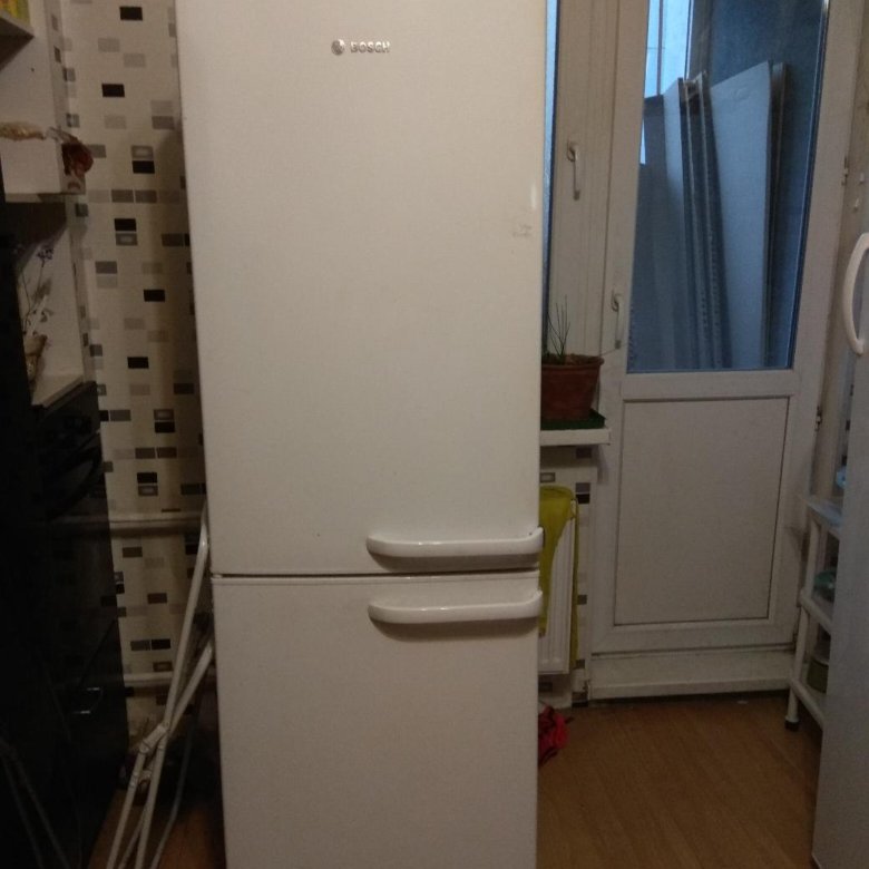 Двухкомпрессорный холодильник какие какой лучше. Bosch fd8907 холодильник. Холодильник бош двухкомпрессорный. Холодильник бош двухкамерный двухкомпрессорный. Холодильник бош KGS двухкомпрессорный.