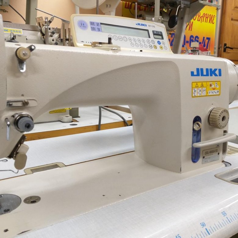 Купить машинку джуки. Швейная машина Juki DDL-9000. Промышленные машинки Швейные Juki DDL 9000. Промышленная машинкаjuku. Производственная машина Juki прямострочная автоматическая.