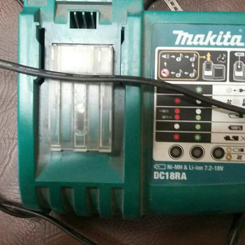 Зарядное макита 18 вольт. Makita зарядное устройство 18v. Макита 48 вольт зарядное. Макита шуруповерт зарядное 18 вольт.