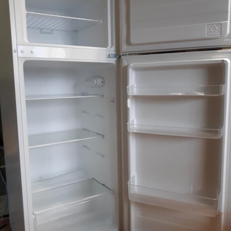 Авито брянск холодильники недорого. Авито брянск холодильники недорого. Холодильник индезит в 160. Холодильник dexp tf050d. Холодильник атлант 2005.