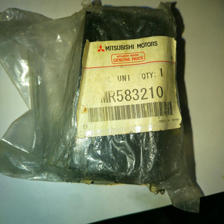 Запчасти на митсубиси паджеро. Curtain Air Bag Module (LH) Mitsubishi Pajero.