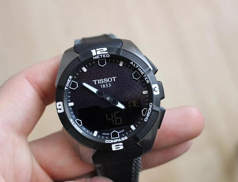 Продам тиссот. Tissot t-Touch 2. Tissot Солнечная батарея.