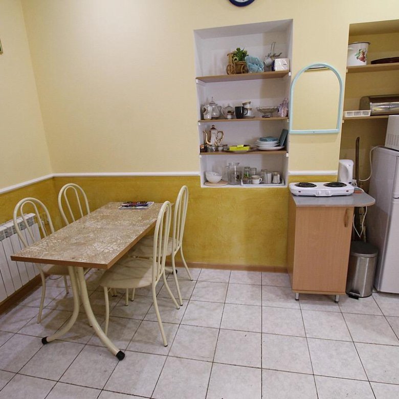 ейск улица щорса 38. жилье суточно. квартира на ямской 110. , 215/1. снять жилье в ейске длительно.