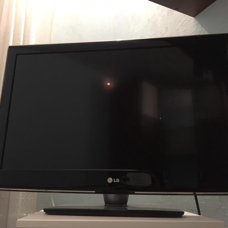 Телевизор lg бу. Телевизор LG 32 дюйма. ЖК телевизор LG 32 дюйма. Телевизор ЛД 32 дюйма. Телевизор LG 32 дюйма 2008 года.