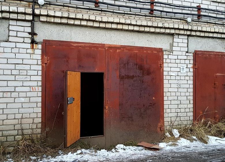 Продается гараж. Гараж объявление. Скупка гаражей. Продам гараж.