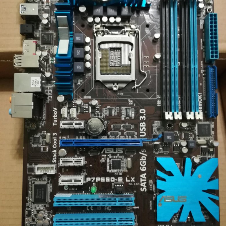 P7p55d lx. ASUS p7p55d LX. ASUS p7p55 e LX. Материнская плата ASUS p7p55d-e. Разъемы p7p55 LX