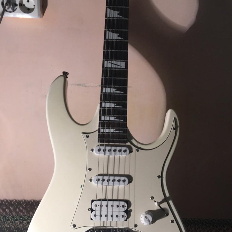 Электрогитара ibanez gio. Ibanez gio n427. Электрогитара Ibanez gio n427. Ibanez gio n427 22 Лада. Ibanez gio белая.