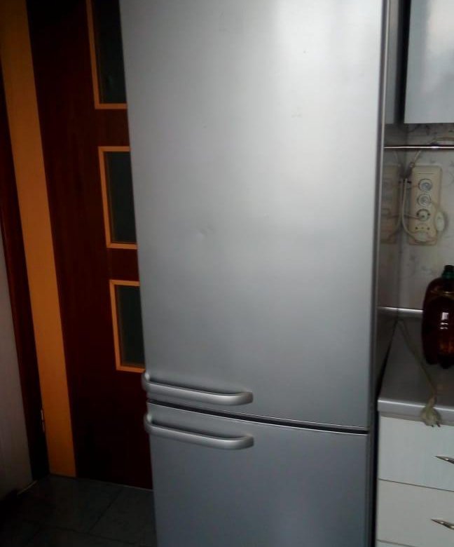 Холодильник бош двухкамерный старый. Холодильник bosch electronic. Холодильник bosch 2007 года. Старый холодильник bosch. Холодильник bosch kku2901.