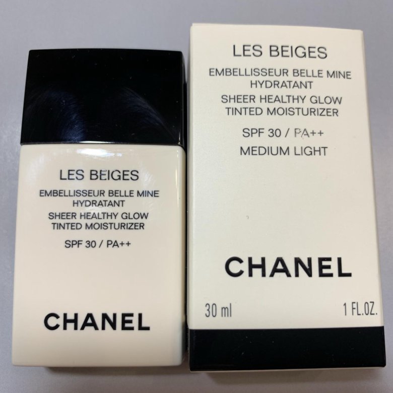 Тональный шанель les beiges отзывы. Chanel les Beiges тональный. Шанель лес бейджес тональный крем. Шанель лес бейджес тональный флюид. Тональный крем Chanel les Beiges оттенки.