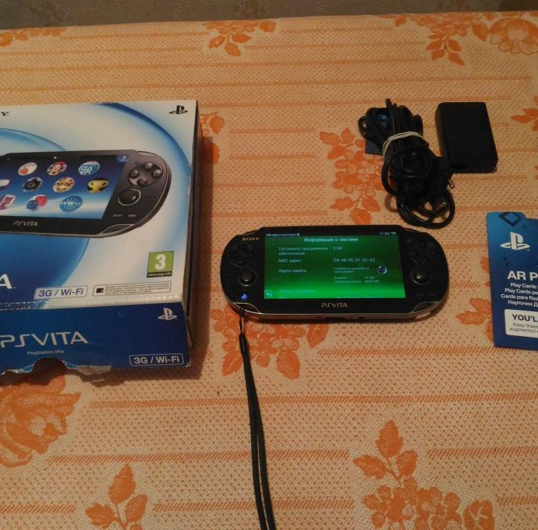 Приставка пр 3. Sony PLAYSTATION Portable Slim & Lite PSP-3000. Приставка ростом с телефона.