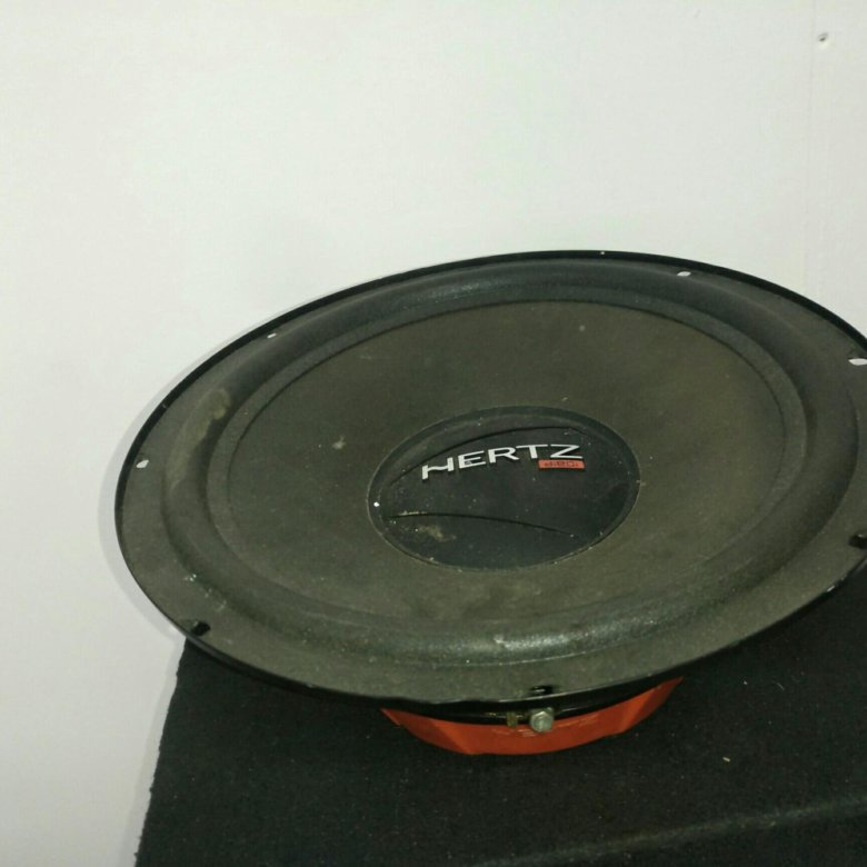 Блины саб. Блины Hertz 300. K-Tech SG 20w Hertz. Сабвуфер блин. Блин сабвуфера Герц.