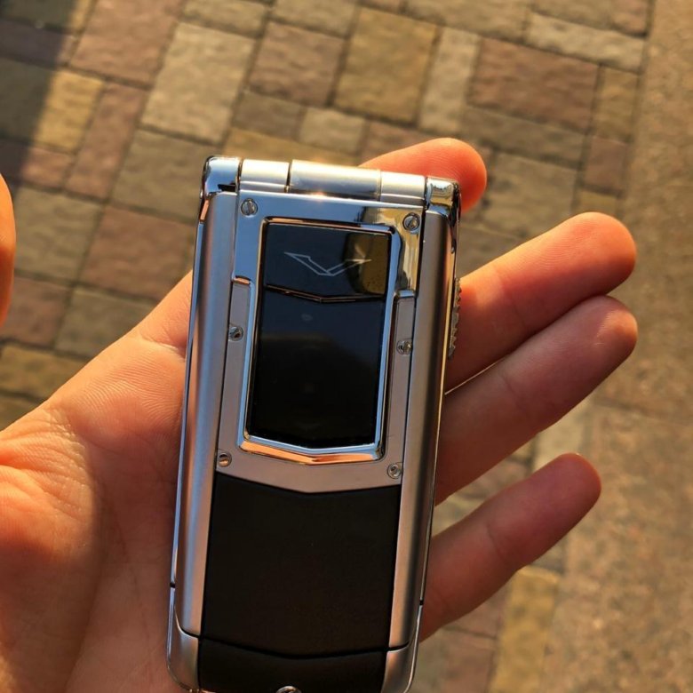 vertu flip phone