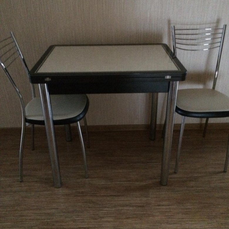Кухонный стол стулья б у. Столы и стулья для кухни Иваново. Кухонные столы Иваново в Иваново. Стол кухонный 110х70 Иваново. Стол кухонный за 50 тысяч.