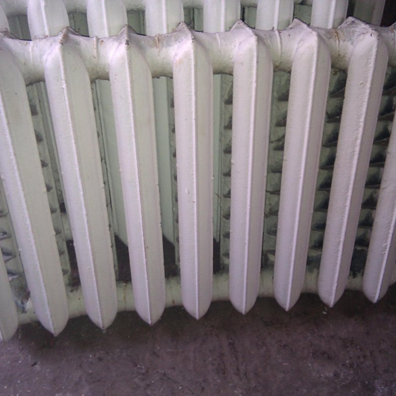 Чугунные радиаторы отопления. Пластиковые батареи. Старинные радиаторы отопления чугунные. Продать бу батарею. Продать бу батарею.