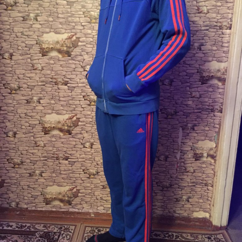 Спортивный костюм adidas синий с лампасами