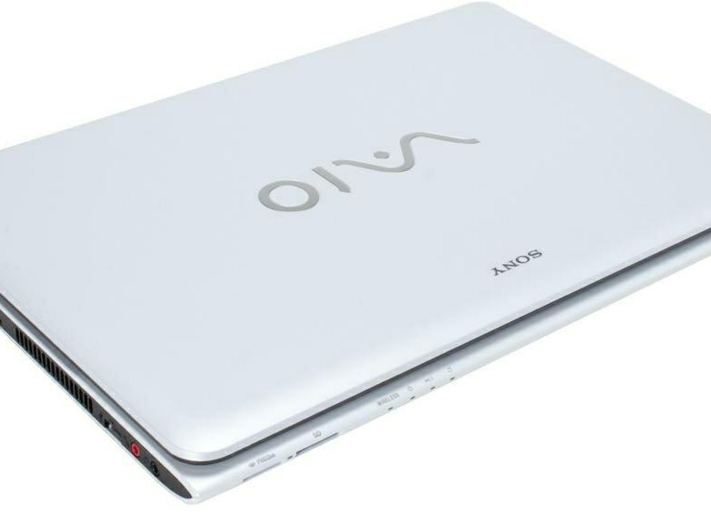 Белые ноутбуки sony. Ноутбук Sony VAIO 17. Сони Вайо 17 дюймов белый. Sony VAIO 17 дюймов модели. Ноутбук сони белый.