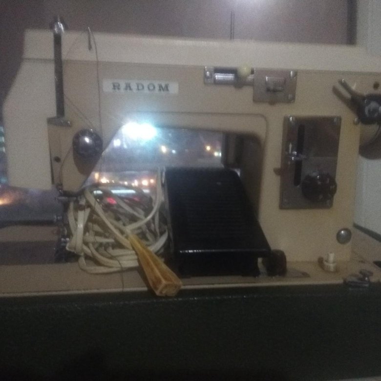 Бытовая швейная машина Радом(Польша) - видео уроки.