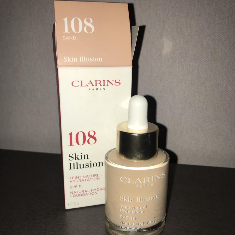 Clarins skin. Clarins 108.5 w. Кларанс скин Иллюжн 108. Кларанс вельвет 108. Clarins Skin Illusion оттенки палитра.