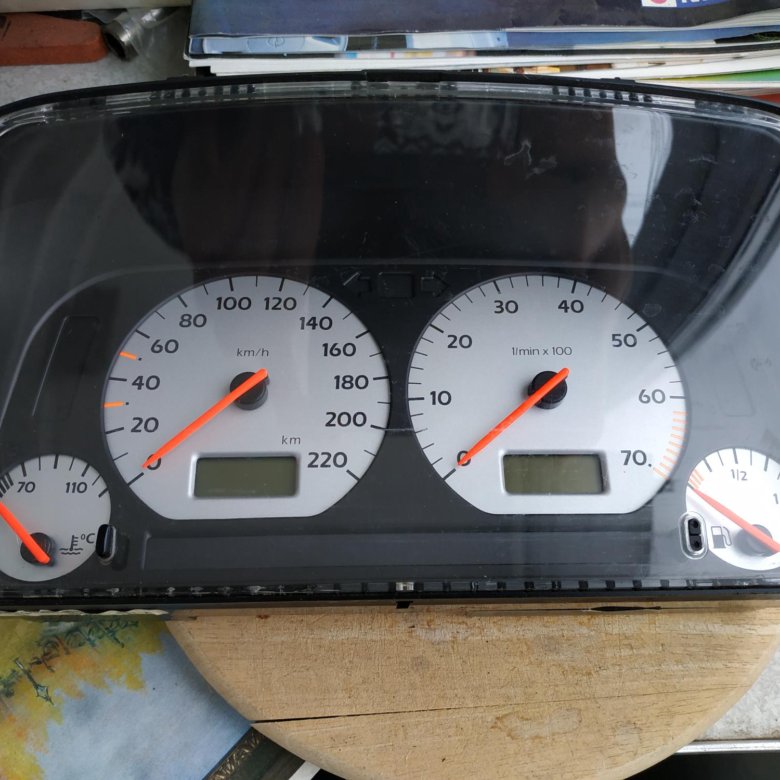 Пищит приборная панель. Golf 3 Diesel щиток приборов. Щиток приборов Motormeter и vdo гольф 3 Венто. Vento Max приборная панель. Фольксваген Венто панель приборов.