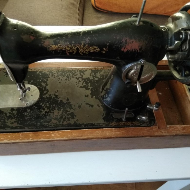Продать швейную машинку подольск. Машина Тула старого образца.