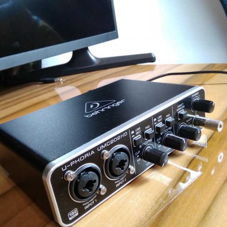 Behringer u phoria umc202hd