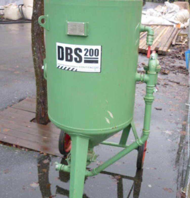 Пескоструйная бочка. Пескоструйная бочка. Dsg 160 sp пескоструй. Бочка для пескоструйного аппарата. Бочка для пескоструйного аппарата.