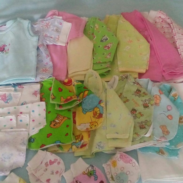 детские вещи для детей. какие есть детские вещи своего детства. женские распашонки фото. отдам вещи для новорожденного. вещи даром для новорожденных.