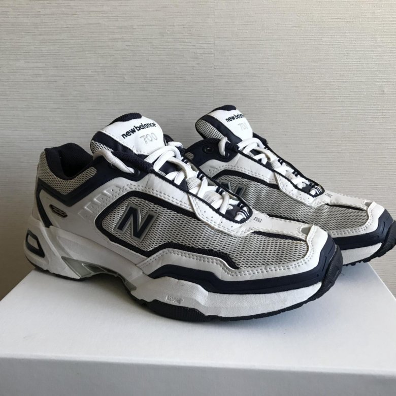 new balance 700