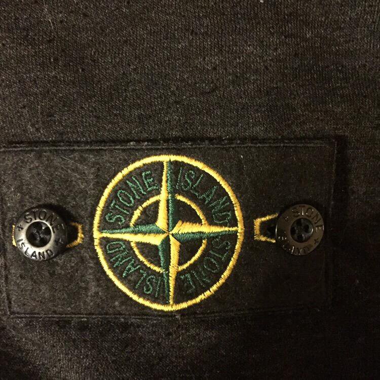 Стоник цвета. Паленый стон Айленд. Стоун Исланд палёный. Паленый Stone Island. Паленый патч Stone Island.