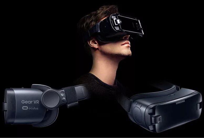 Vr 18. Samsung Gear VR. VR очки Samsung. Очки виртуальной реальности Samsung Gear VR. 3 VR очки самсунг.