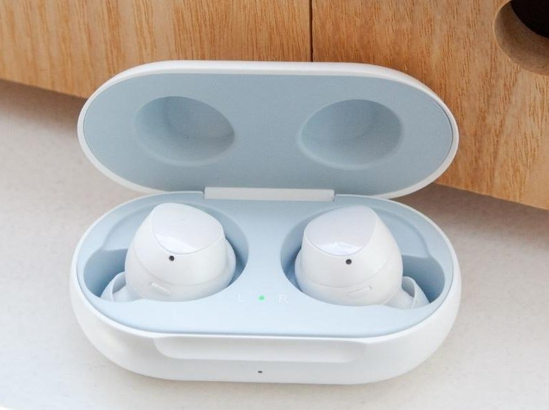 Подсветка samsung buds 3 pro. Samsung Buds 2. Samsung Galaxy Buds Plus. Samsung Buds 2 2022 Color. Samsung Buds сопряжение