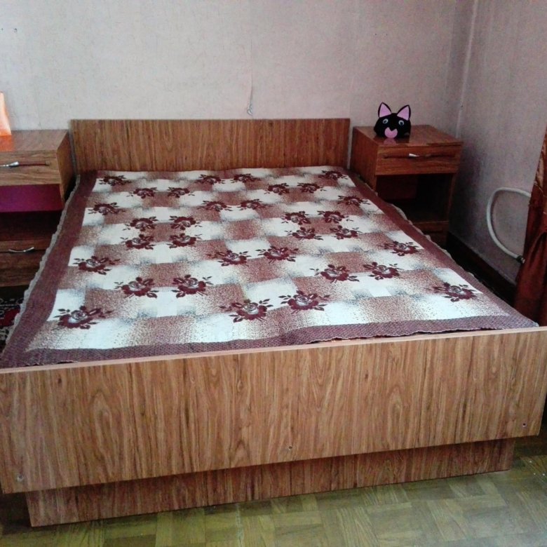 Авито прокопьевск купить бу. Советская двуспальная кровать. Продаётся двухспальная кровать. Объявления о продаже кровати. Кровать двуспальная бу.