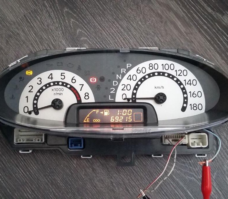 спидометр витц. спидометр тойота витц 130. Toyota vitz speedometer. спидометр витц. спидометр тойота витц 2005.