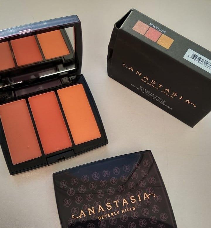 Румяна anastasia. Blush Trio. Trio blush картинки. Trio blush картинки румяна.